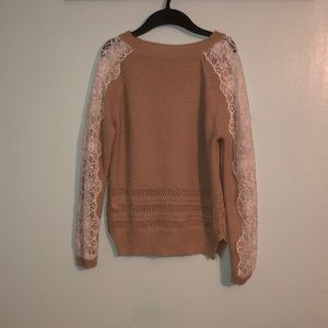 White, tanish sweater